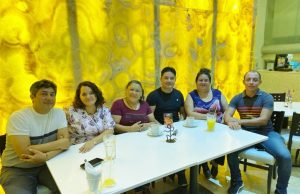 Desayunando con …voluntarios de «Distinguir Acayucan»