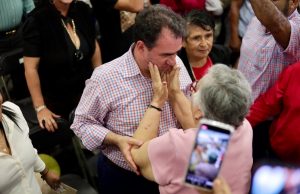 Coatzacoalcos sobrevive al abandono de un mal gobierno: Pepe Yunes