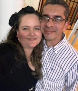 Doctores Rosalinda González y su esposo Genuario Ferez