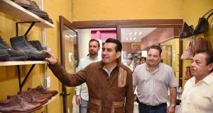 Gestión y apoyo de espacios dignos para artesanos: diputado Esteban Bautista